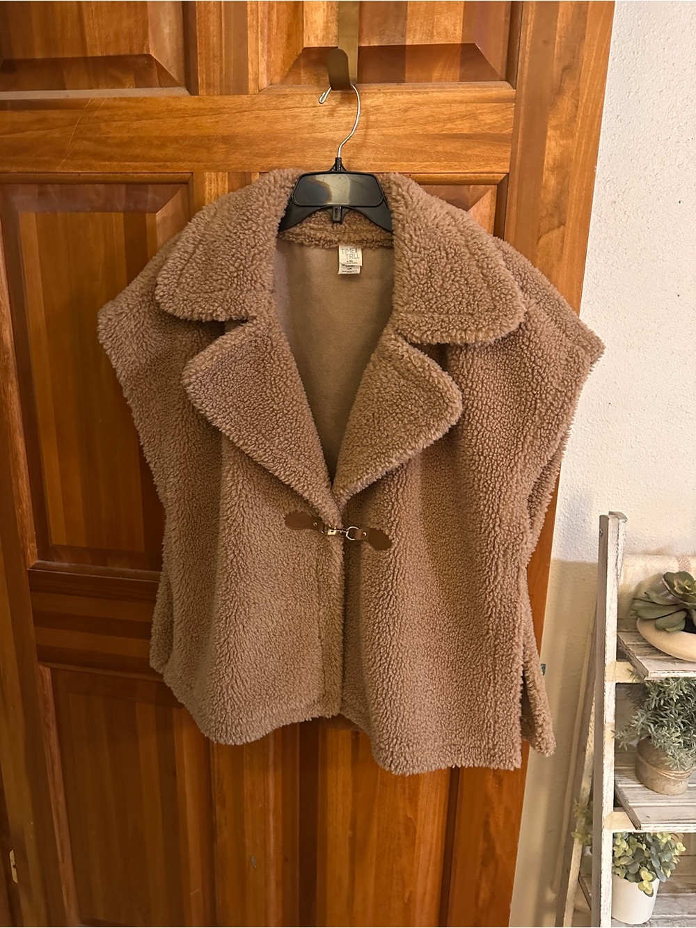 Time and Tru Cozy Teddy Faux-Shearling Vest - Brown